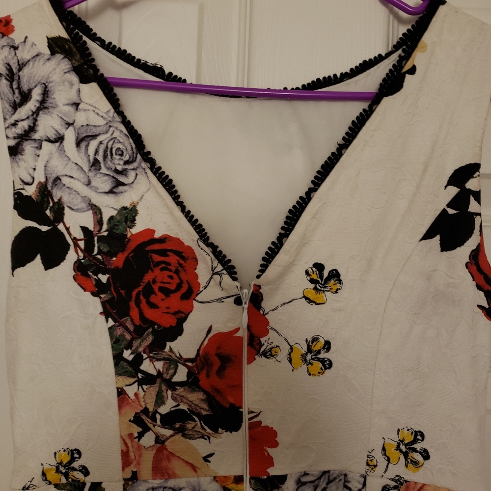 Adrianna Papell floral dress - Picture 14 of 16